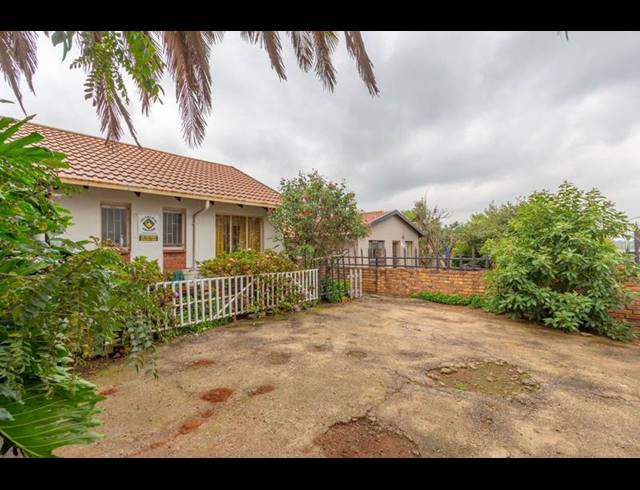 3 BEDROOM HOUSE FOR SALE IN DELMORE PARK